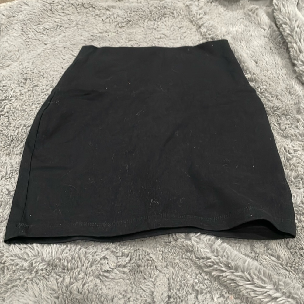 Forever 21 black mini skirt